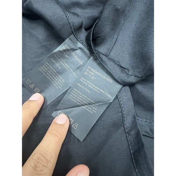 Donna Karan Black Onyx Full/Queen Duvet Cover + 2 Standard Shams + 2 Euro Shams - Picture 11 of 16